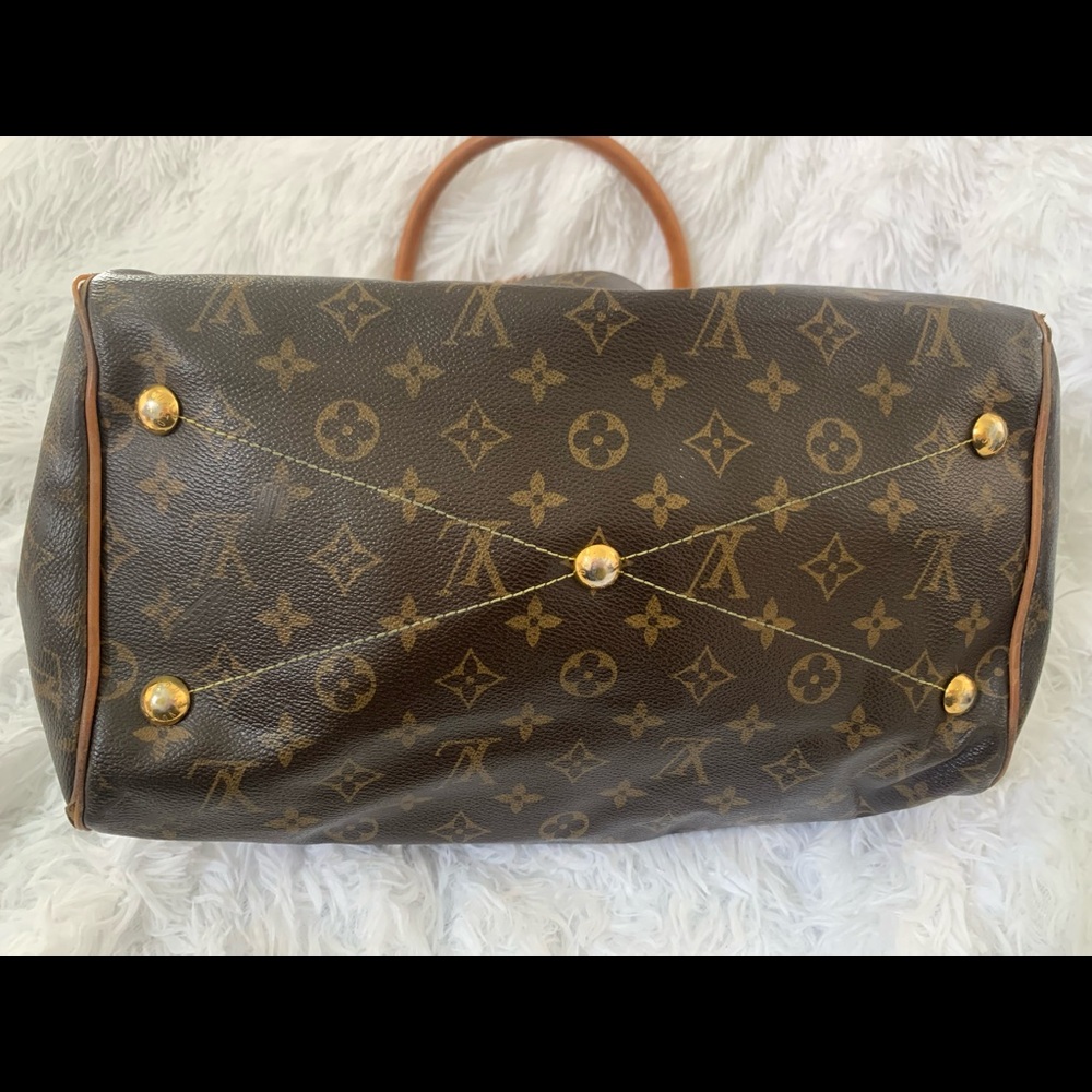 Louis Vuitton Tivoli GM Handbag - Picture 3 of 15